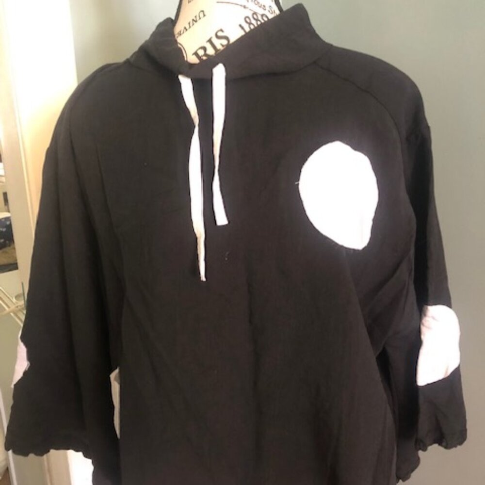 Black with White Dot Top